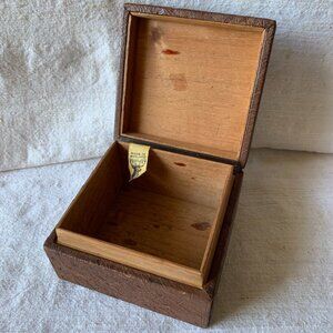 Décor | 🇬🇧 Vintage Antler Keepsake Box, Wood & Ostrich Leather, Made in England